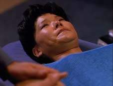 Alyssa Ogawa dans "Maternit&eacute;"